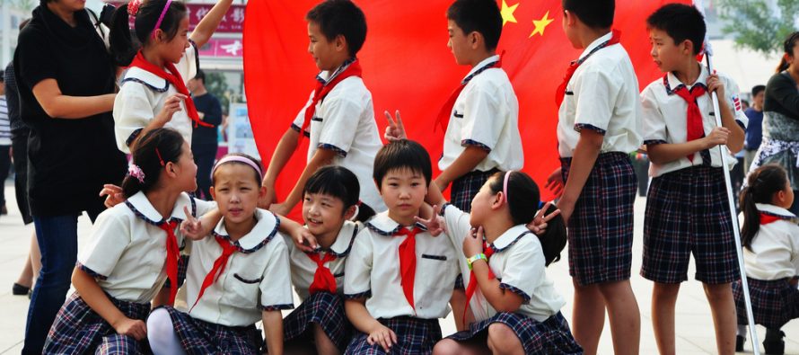 Kinezi uveli pametne školske uniforme?